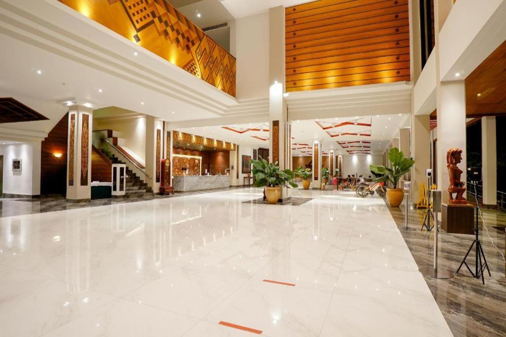 Hotel Niagara Парапат Екстериор снимка